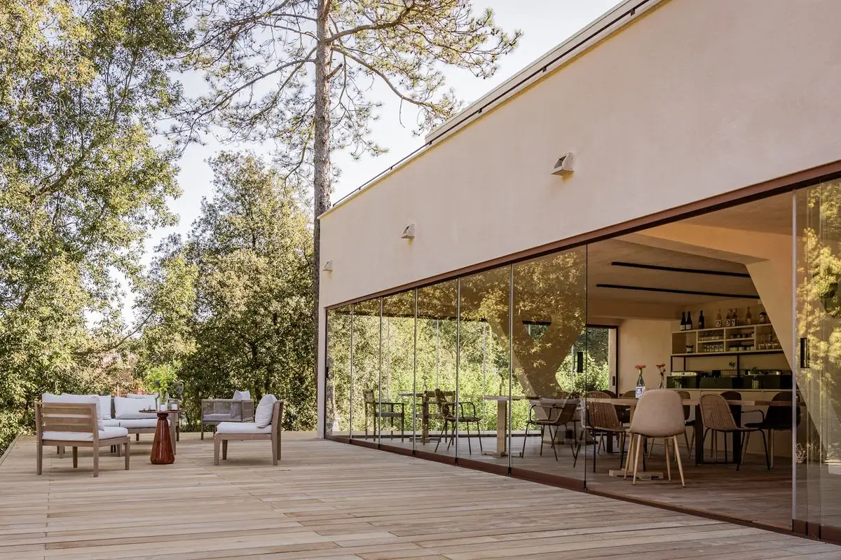 Terrazza coperta con vista sul bosco